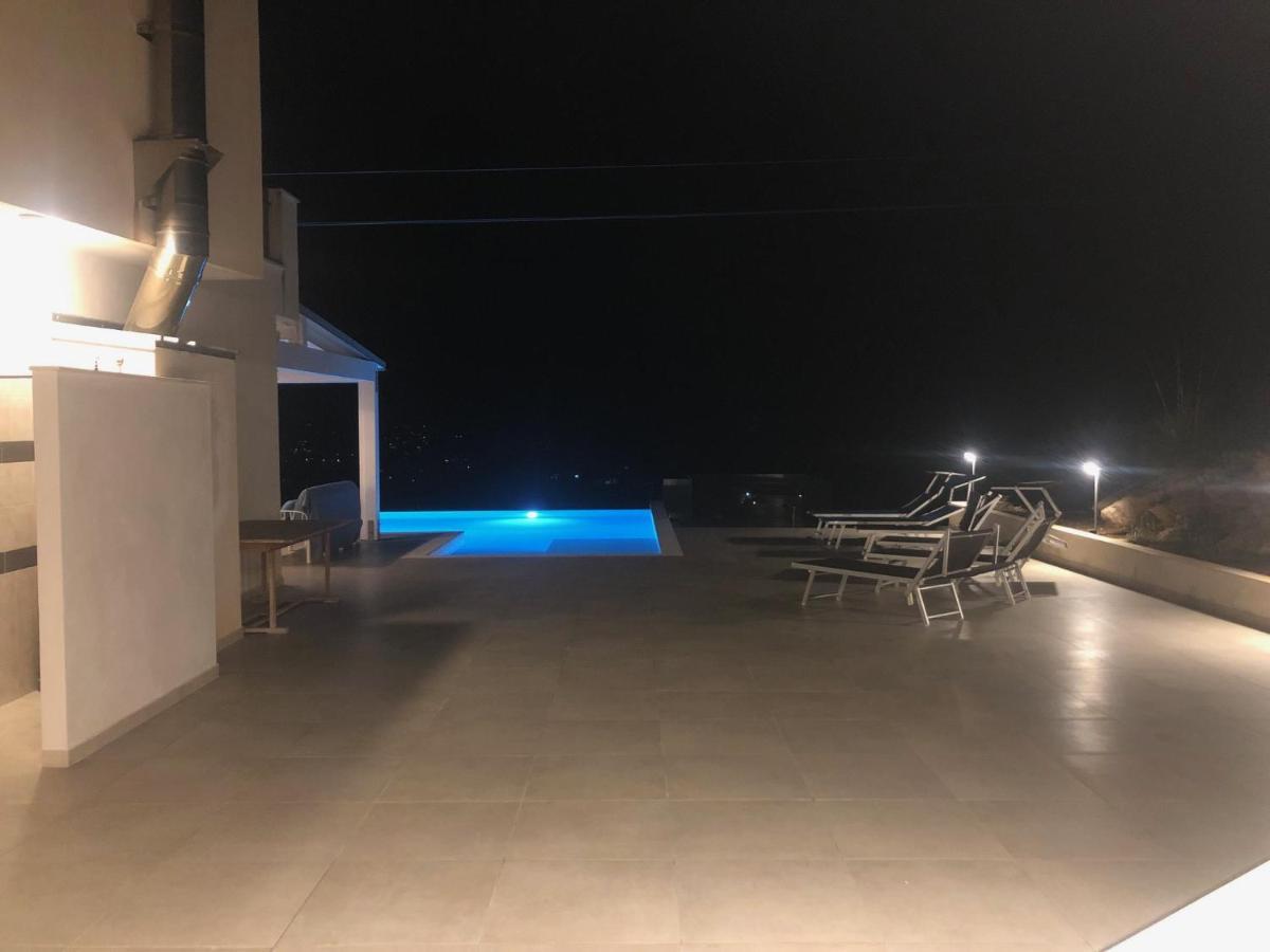 Villa Mirascopello 卡斯泰拉马莱 外观 照片