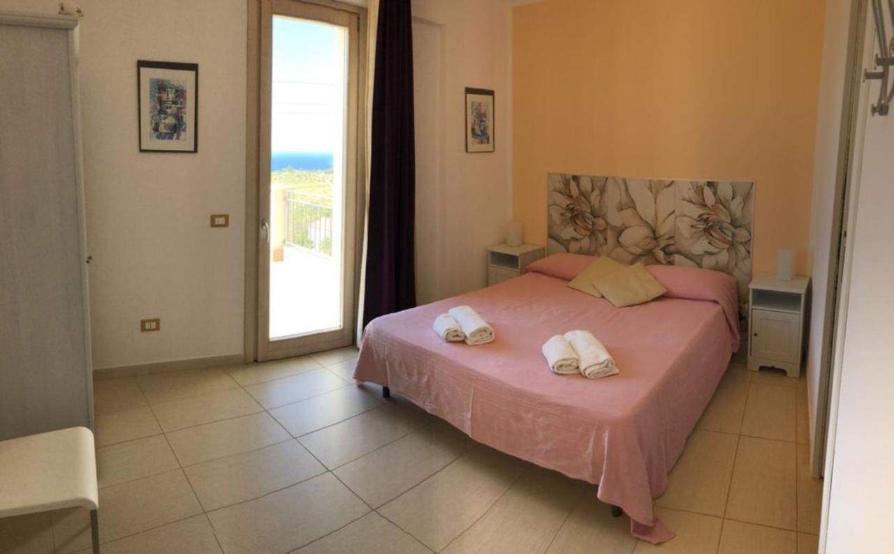 Villa Mirascopello 卡斯泰拉马莱 外观 照片